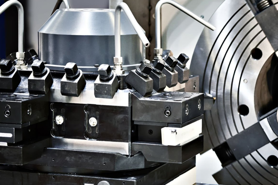 四軸聯(lián)動機床在精密制造中的優(yōu)勢與應(yīng)用探索