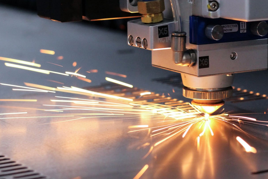 精密制造加工技術(shù)揭秘：四軸與五軸機床的實際應用與優(yōu)勢